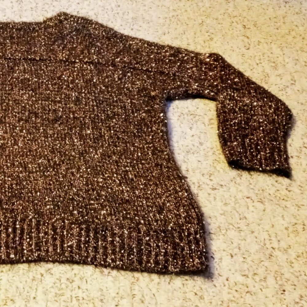 SALE***Nice Jennifer Lopez Sweater Women's Sz L Metallic Gold Copper Black Cozy - Picture 10 of 12